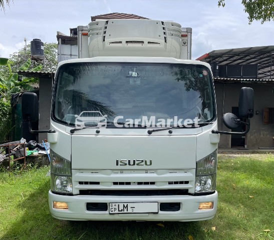 Image Isuzu Elf 2013